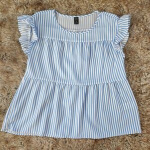 Emery Rose Flutter Sleeve Tiered Striped Blouse Blue & White Women's Size Medium